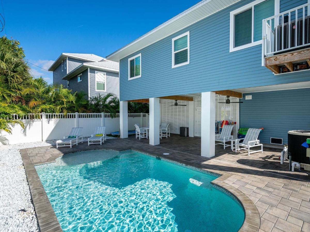 Welcome To Mermaid Bay Vacation Rental - 261 Delmar Home フォートマイヤーズビーチ エクステリア 写真